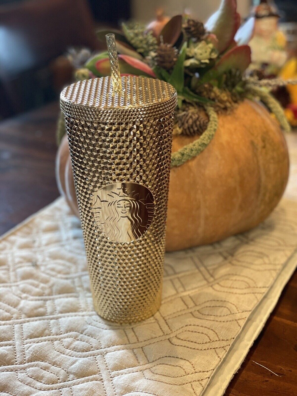 Starbucks Christmas Holiday 2022 Gold Bling Studded Venti 24 oz Cold Cup Tumbler
